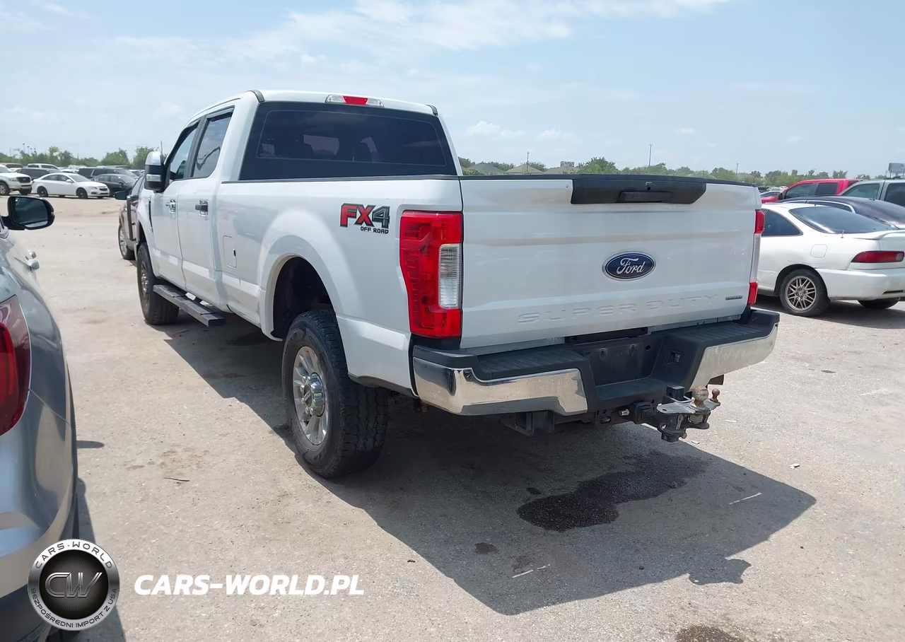 2017 Ford F-250 King Ranch-Lariat-Platinum-Xl-Xlt VIN:1FT7W2B62HEC88693 - 3
