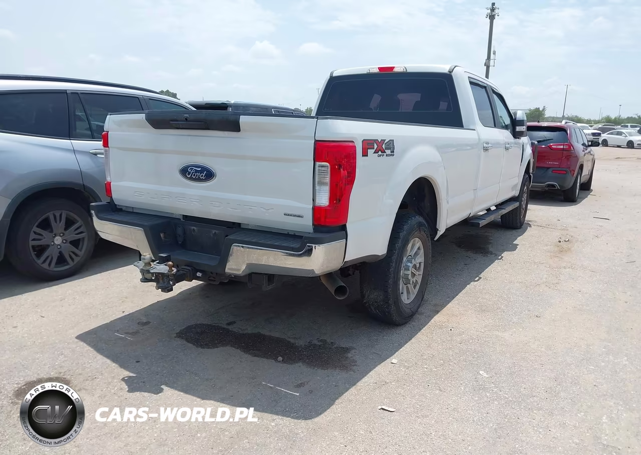 2017 Ford F-250 King Ranch-Lariat-Platinum-Xl-Xlt VIN:1FT7W2B62HEC88693 - 4