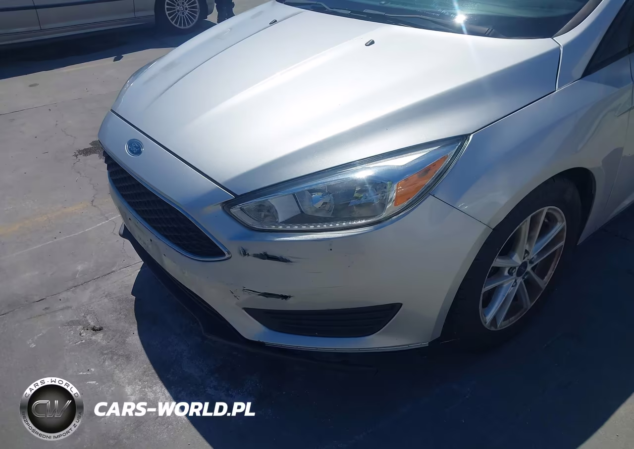 2016 Ford Focus Se VIN:1FADP3K2XGL369914 - 6