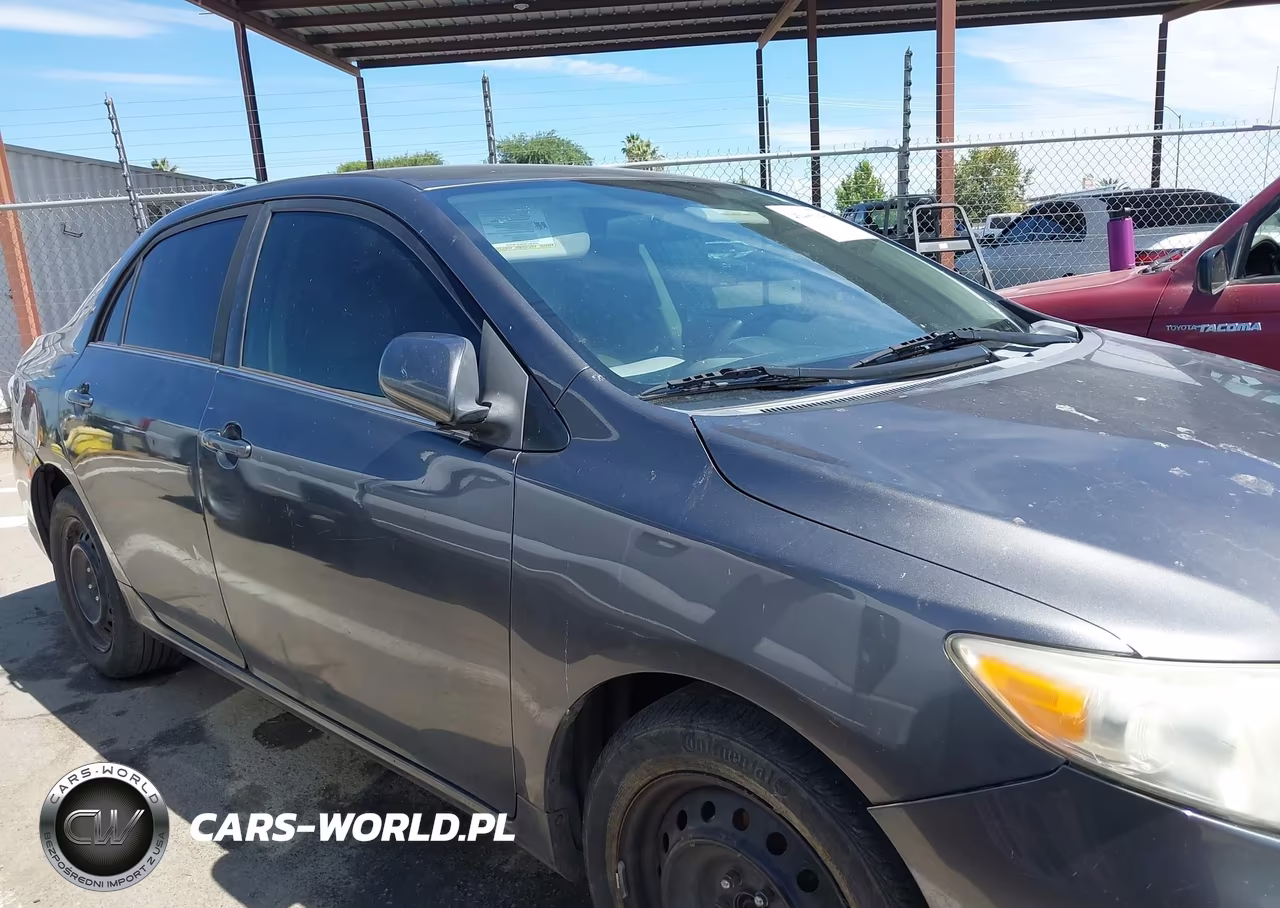 2013 Toyota Corolla Le VIN:5YFBU4EE7DP100164 - 13