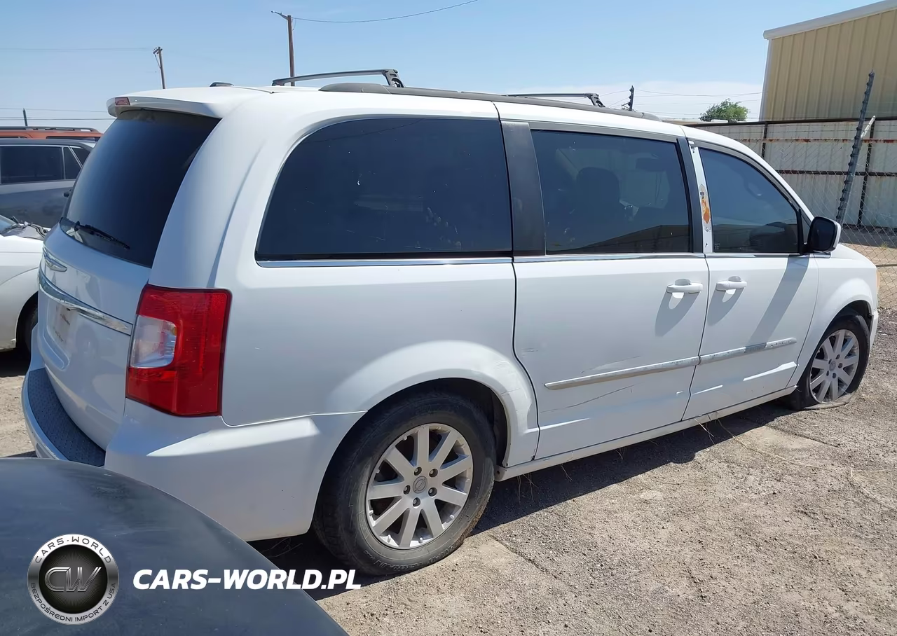 2015 Chrysler Town & Country Touring VIN:2C4RC1BG9FR510134 - 4