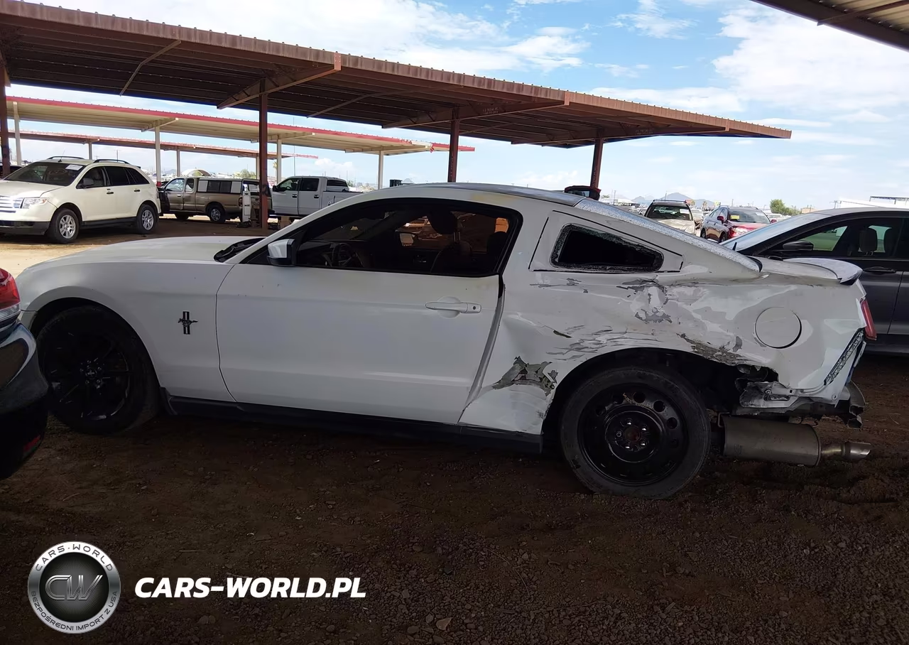 2011 Ford Mustang V6-V6 Premium VIN:1ZVBP8AM7B5103813 - 14