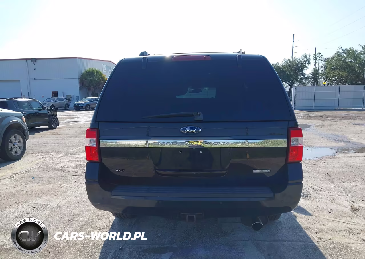 2015 Ford Expedition Xlt VIN:1FMJU1JTXFEF26683 - 16