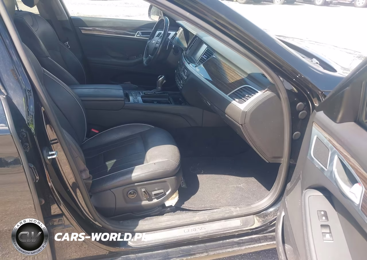 2015 Hyundai Genesis 3.8 VIN:KMHGN4JE9FU016664 - 5