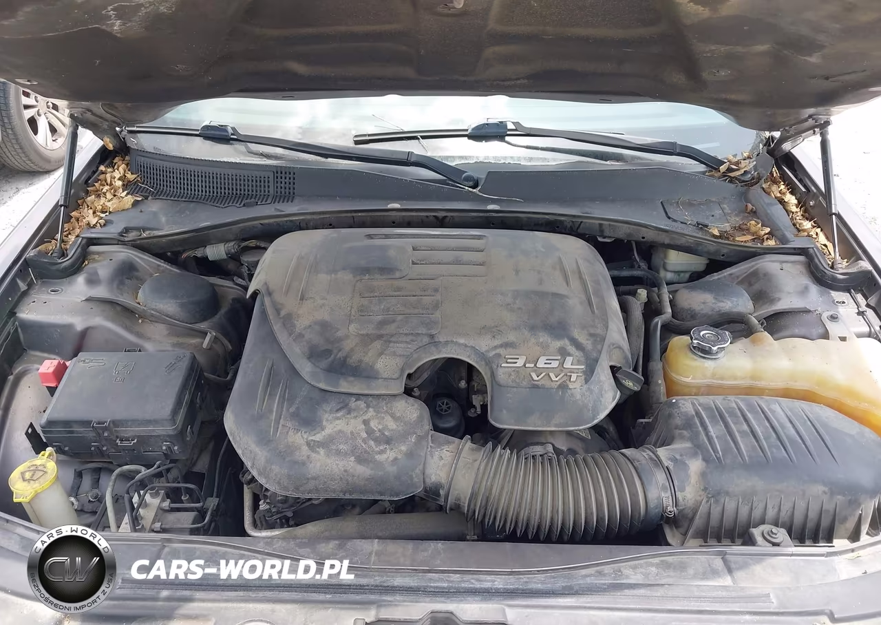 2014 Chrysler 300 VIN:2C3CCAAGXEH200283 - 10
