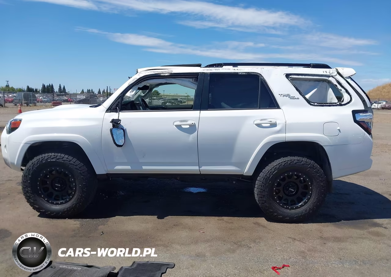 2020 Toyota 4Runner Trd Off Road Premium VIN:JTEBU5JR2L5803466 - 14