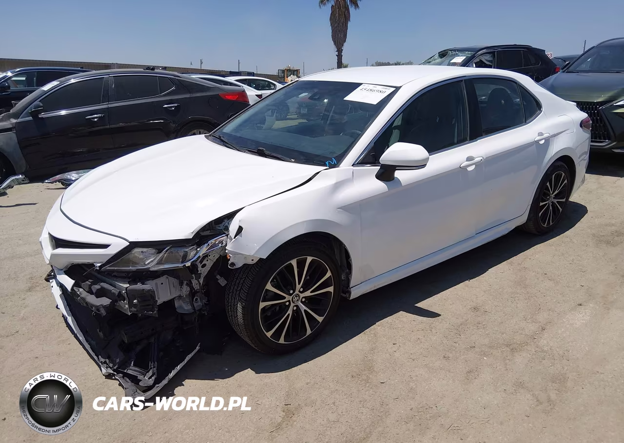 2018 Toyota Camry Se VIN:4T1B11HK0JU068340 - 2