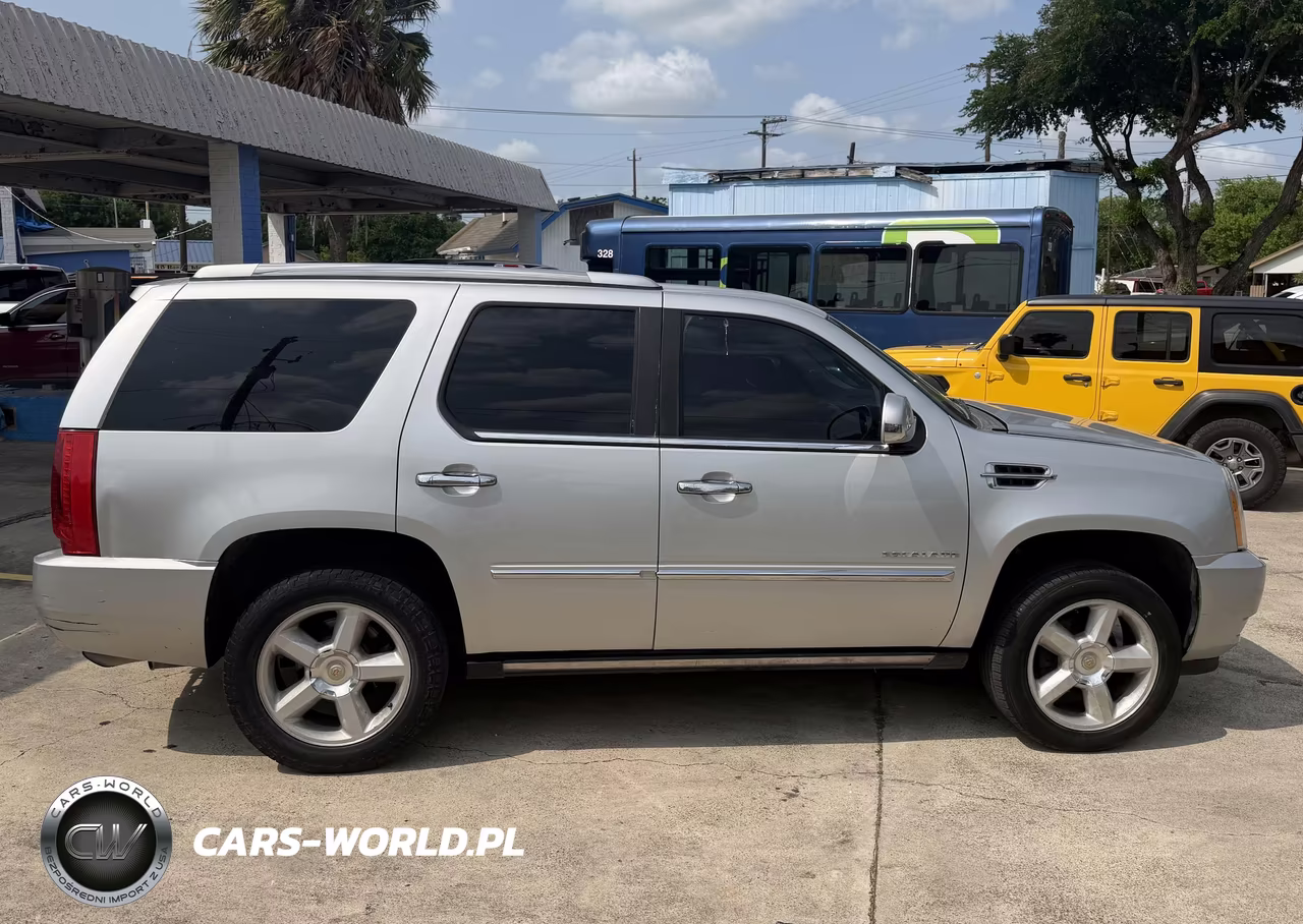 2011 Cadillac Escalade Premium VIN:1GYS4CEF3BR244701 - 15