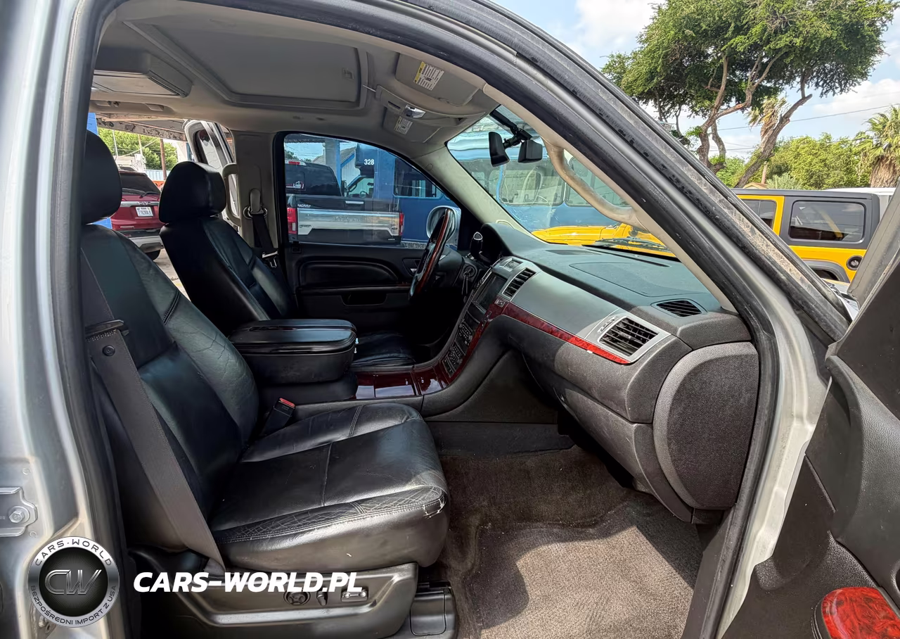 2011 Cadillac Escalade Premium VIN:1GYS4CEF3BR244701 - 5