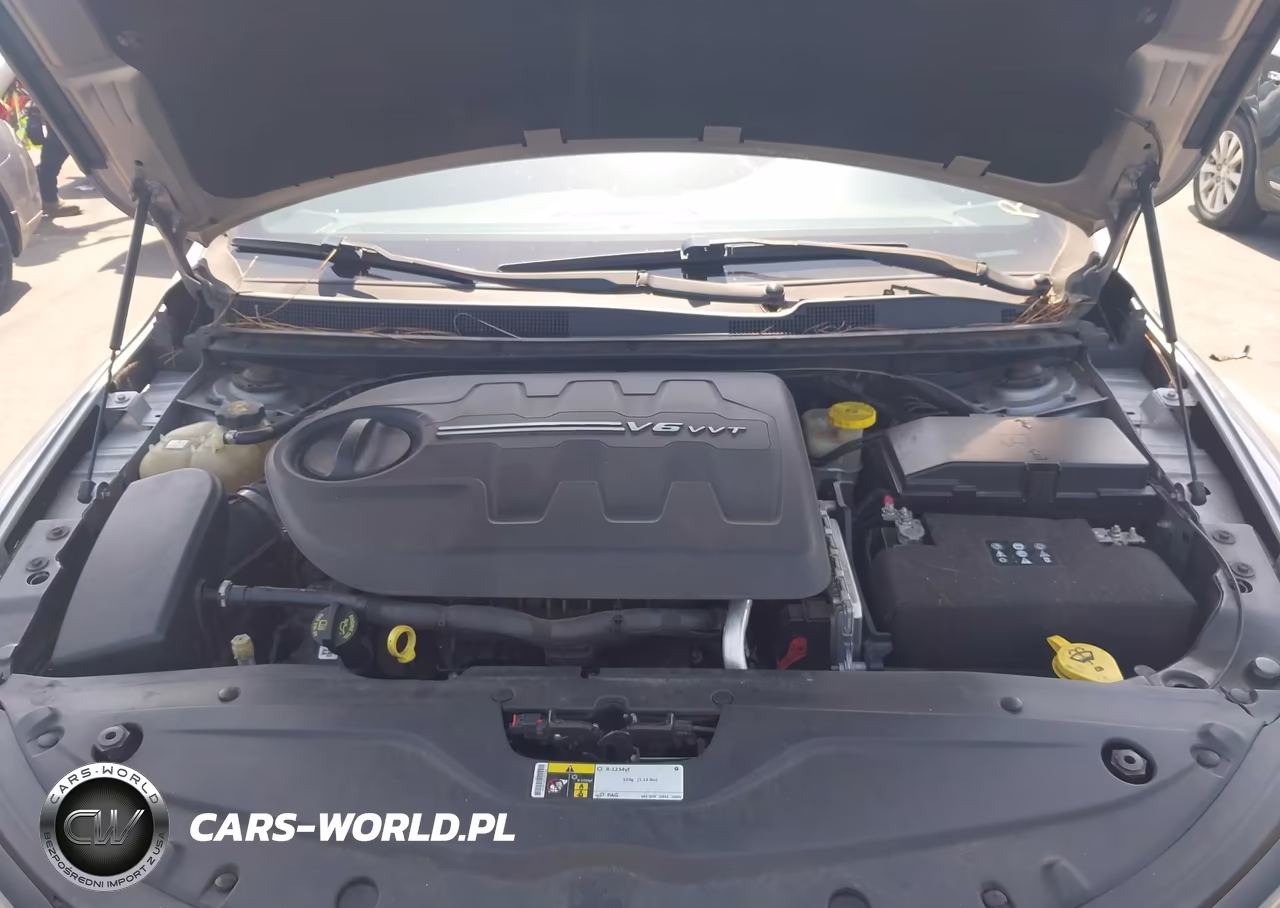 2015 Chrysler 200 S VIN:1C3CCCBG9FN533528 - 10