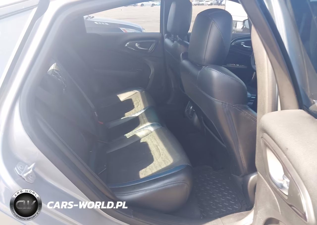 2015 Chrysler 200 S VIN:1C3CCCBG9FN533528 - 8