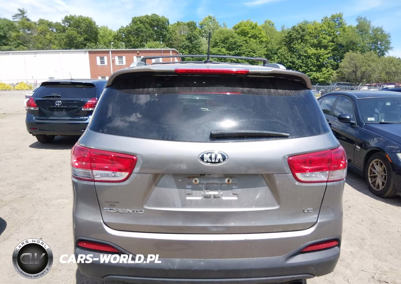 2018 Kia Sorento 3.3L Lx VIN:5XYPGDA58JG430382 - 16