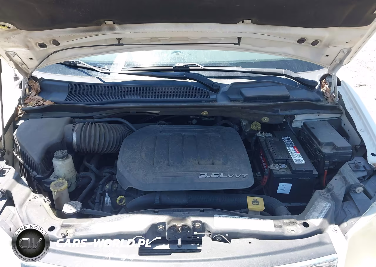 2012 Chrysler Town & Country Touring VIN:2C4RC1BG5CR320424 - 10