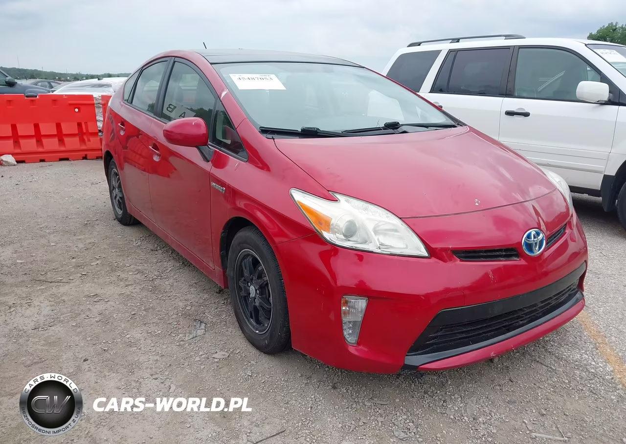 2014 Toyota Prius Three – zdjęcie 1 z 17