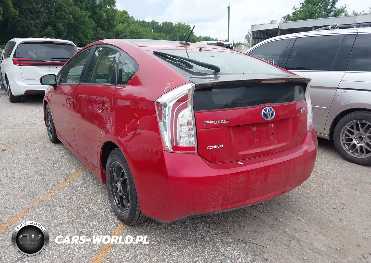 2014 Toyota Prius Three VIN:JTDKN3DU8E1817064 - 3