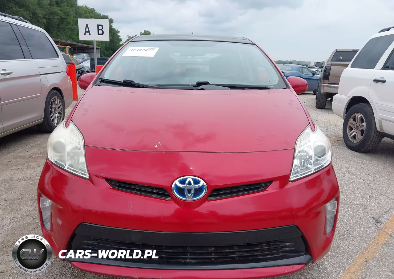 2014 Toyota Prius Three VIN:JTDKN3DU8E1817064 - 6