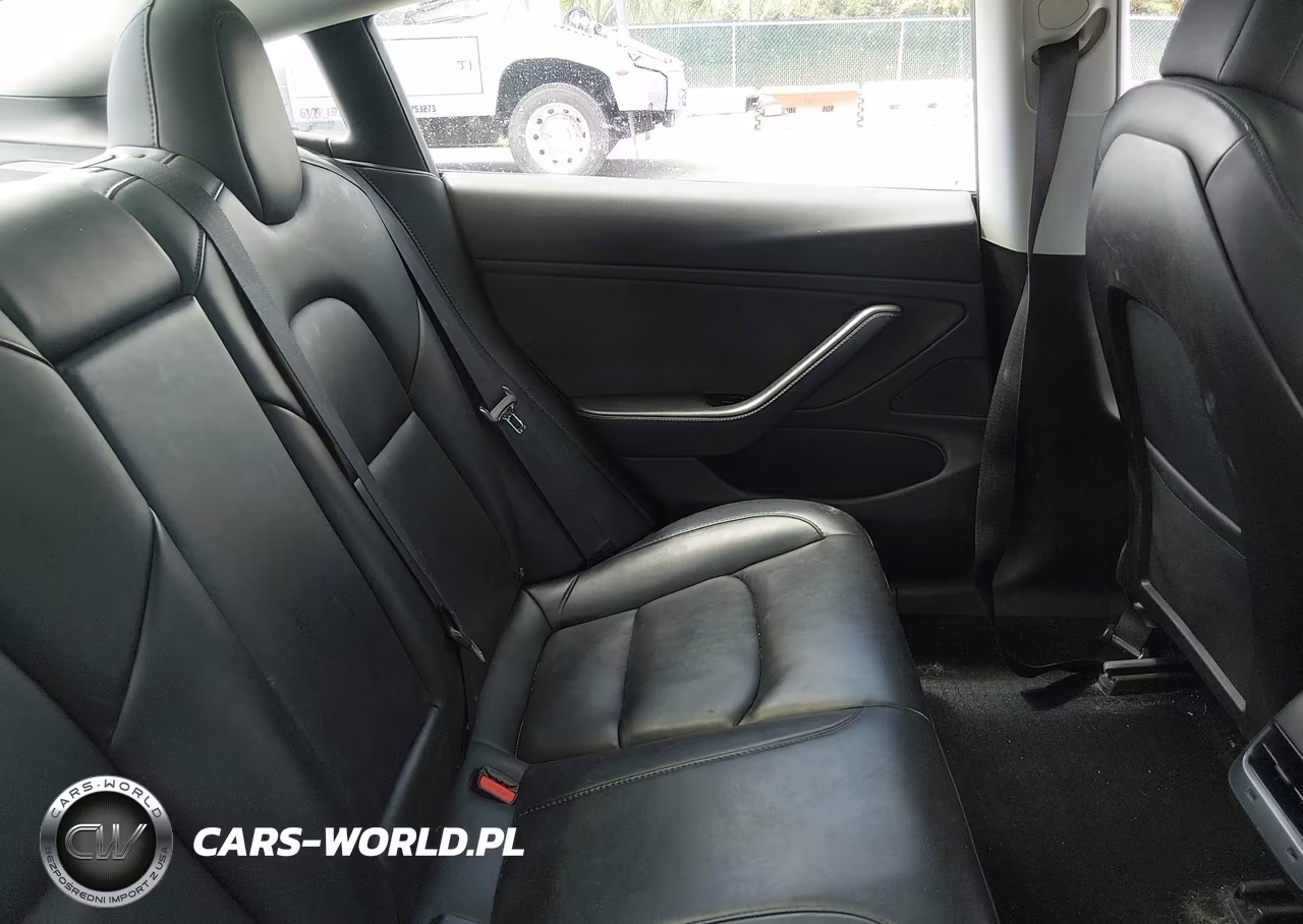 2019 Tesla Model 3 VIN:5YJ3E1EA2KF472596 - 7