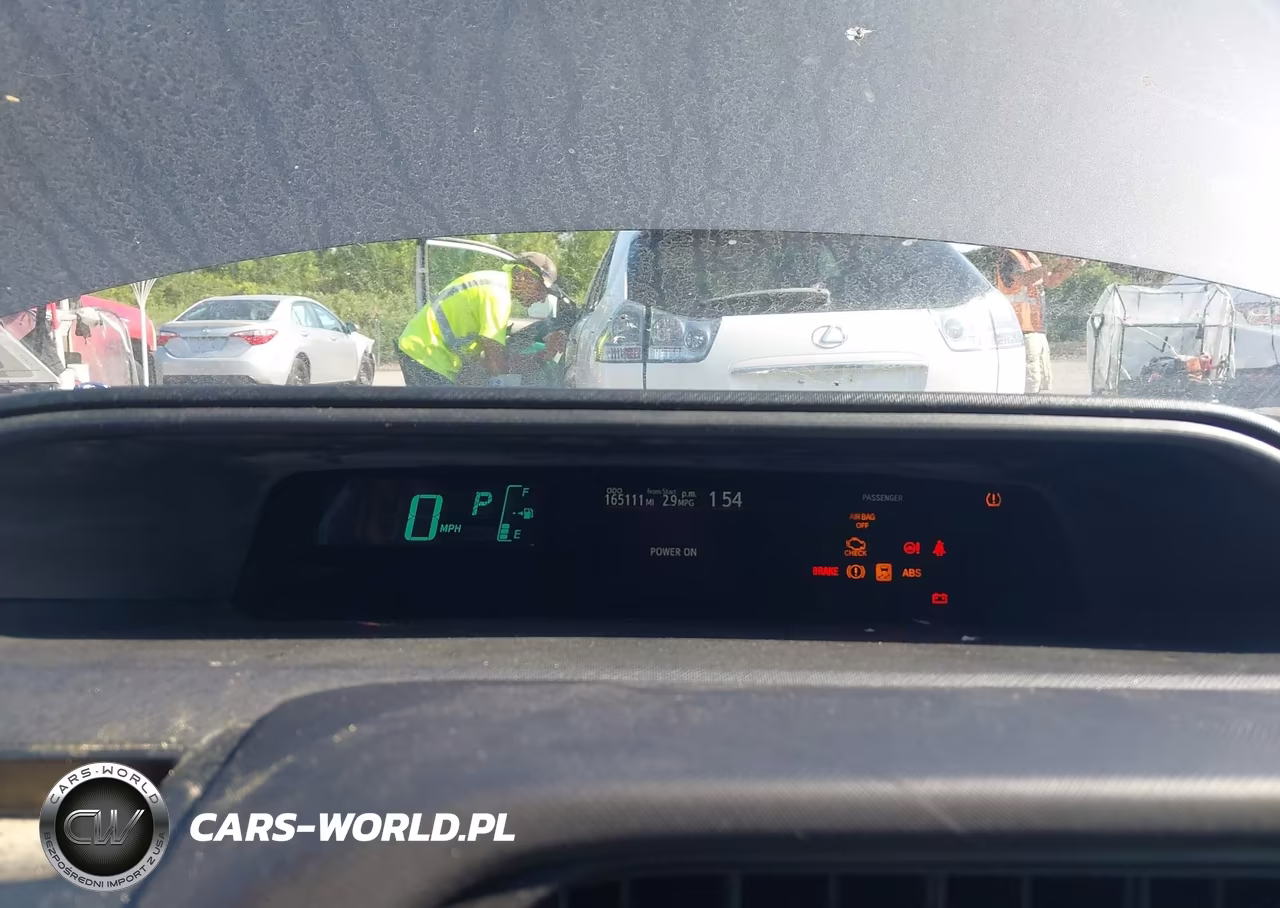 2013 Toyota Prius C Three VIN:JTDKDTB34D1048008 - 7
