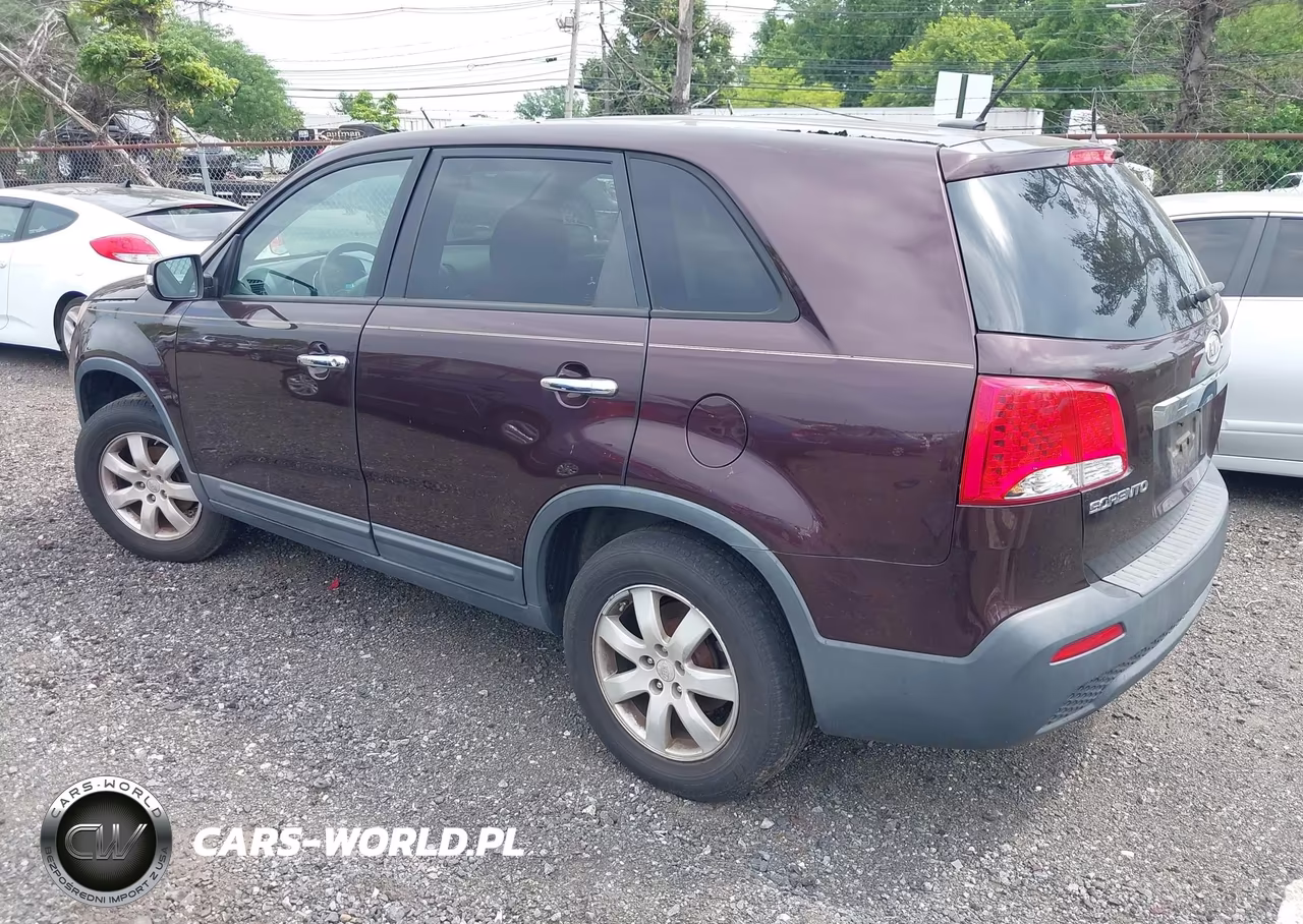 2012 Kia Sorento Lx VIN:5XYKT3A1XCG202786 - 3