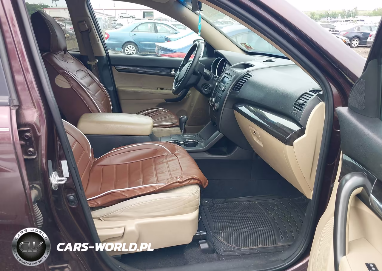 2012 Kia Sorento Lx VIN:5XYKT3A1XCG202786 - 5