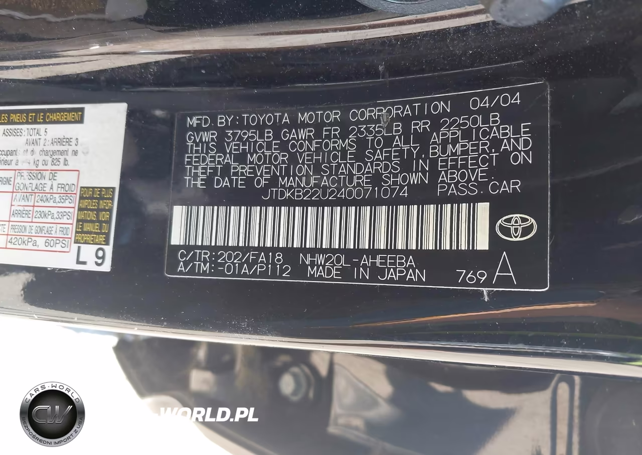 2004 Toyota Prius VIN:JTDKB22U240071074 - 9