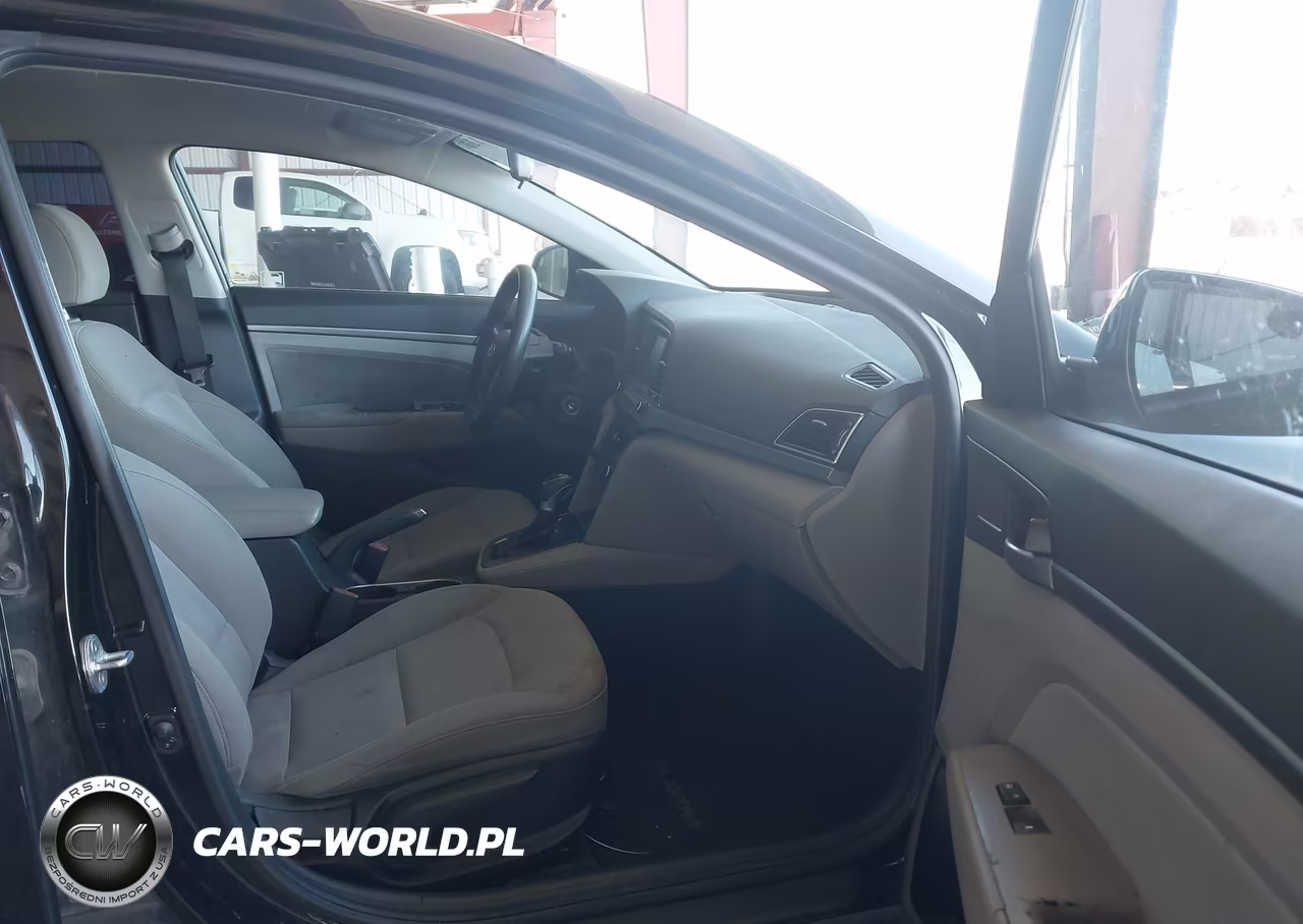 2018 Hyundai Elantra Sel VIN:5NPD84LF5JH311154 - 5
