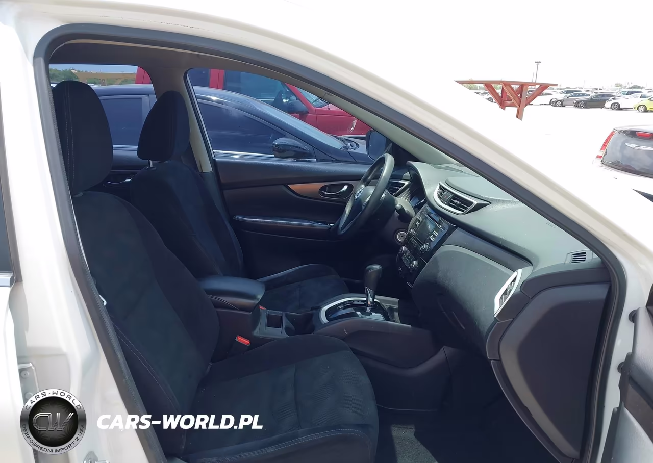 2014 Nissan Rogue S VIN:5N1AT2MV3EC755741 - 5