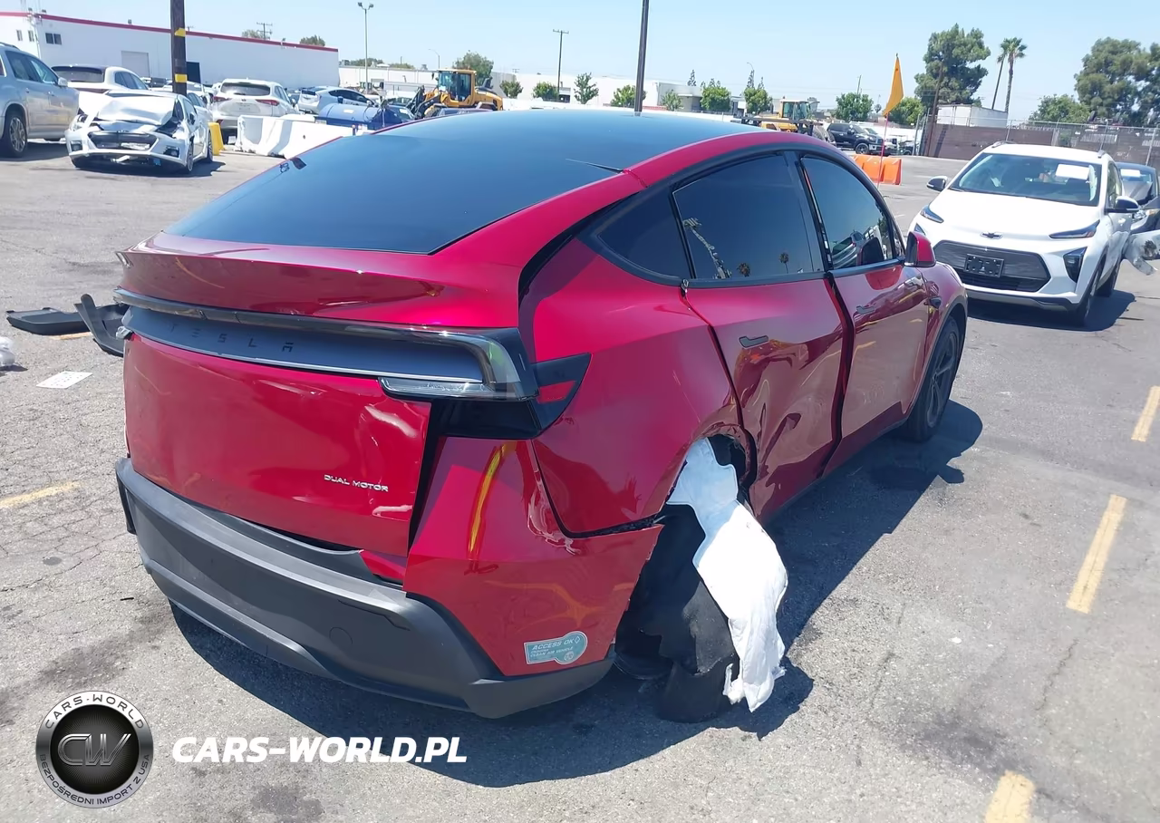 2026 Tesla Model Y All-Wheel Drive-Long Range Launch Series-Premium All-Wheel Drive VIN:7SAYGDEE5TF360125 - 4
