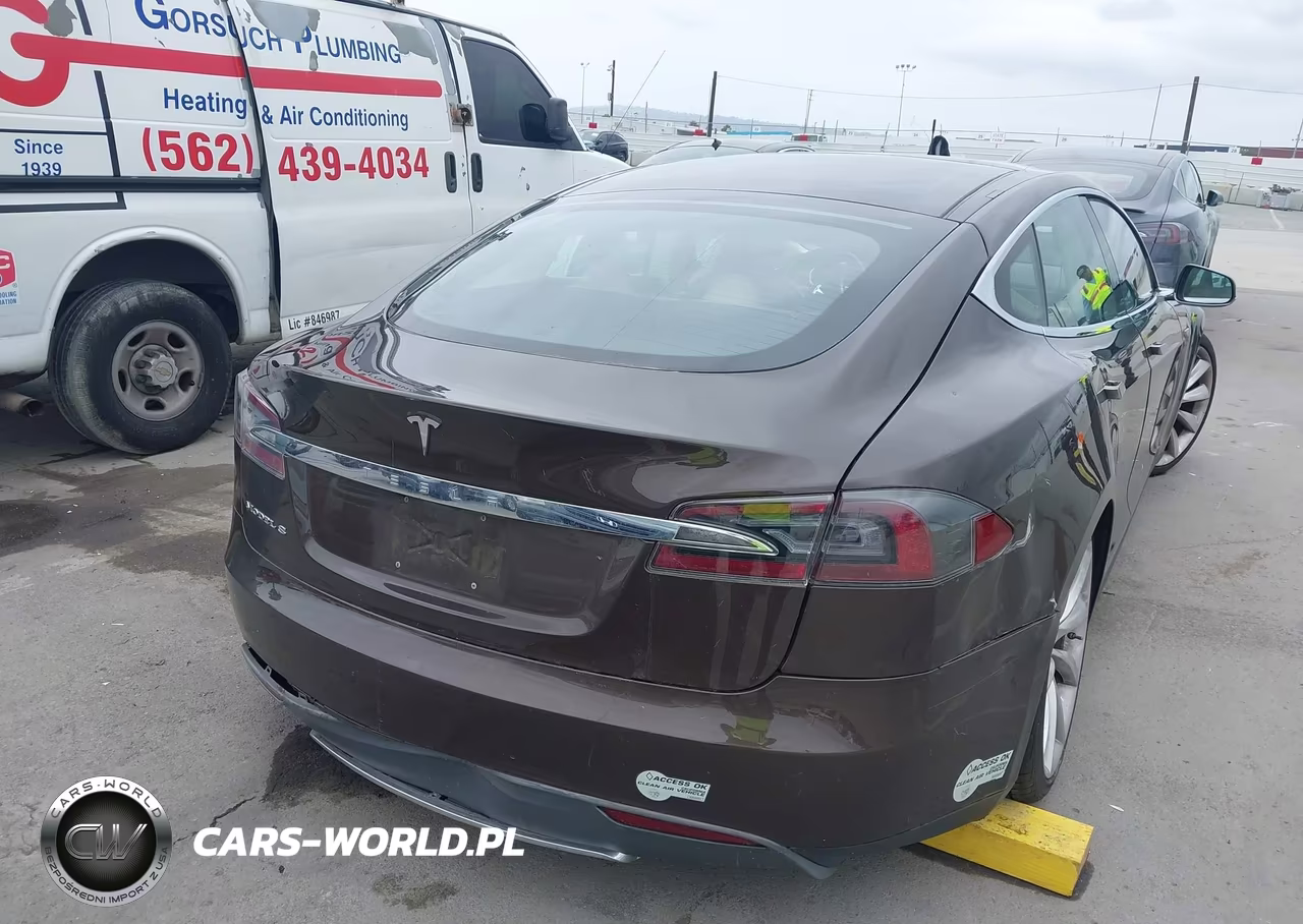 2013 Tesla Model S VIN:5YJSA1BC8DFP10483 - 6
