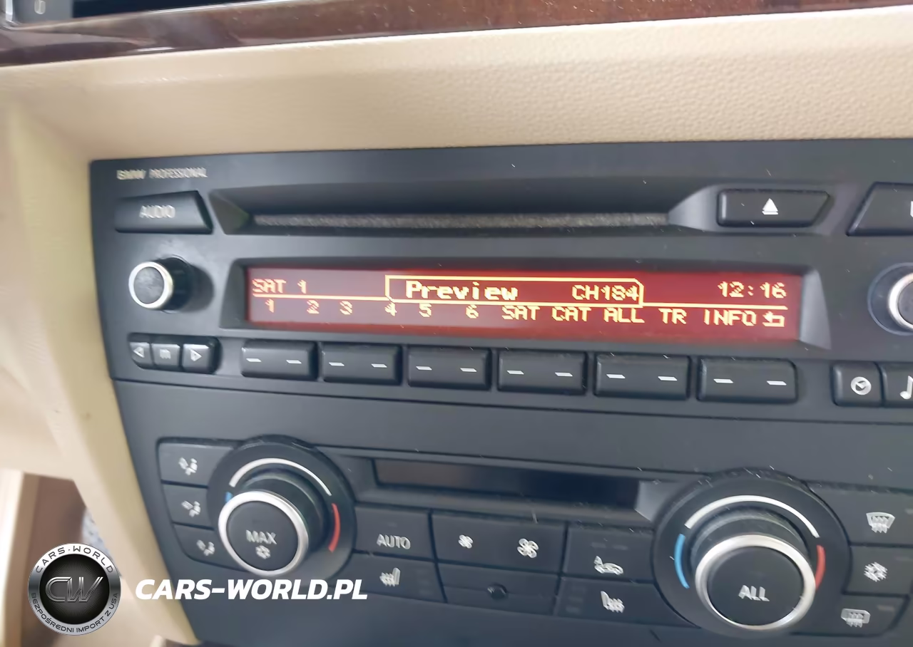 2011 BMW 328I VIN:WBAPH7C52BE680381 - 16