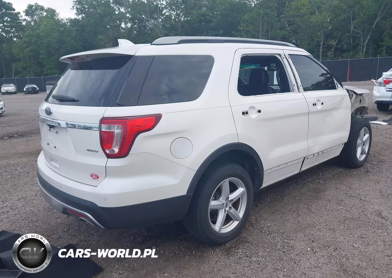 2016 Ford Explorer Xlt VIN:1FM5K8D82GGC00051 - 4