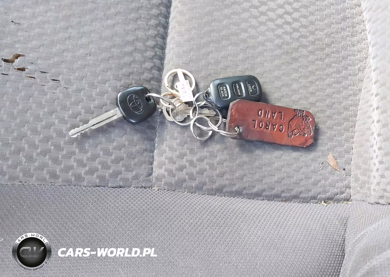 2006 Toyota Matrix VIN:2T1KR32E06C604560 - 11