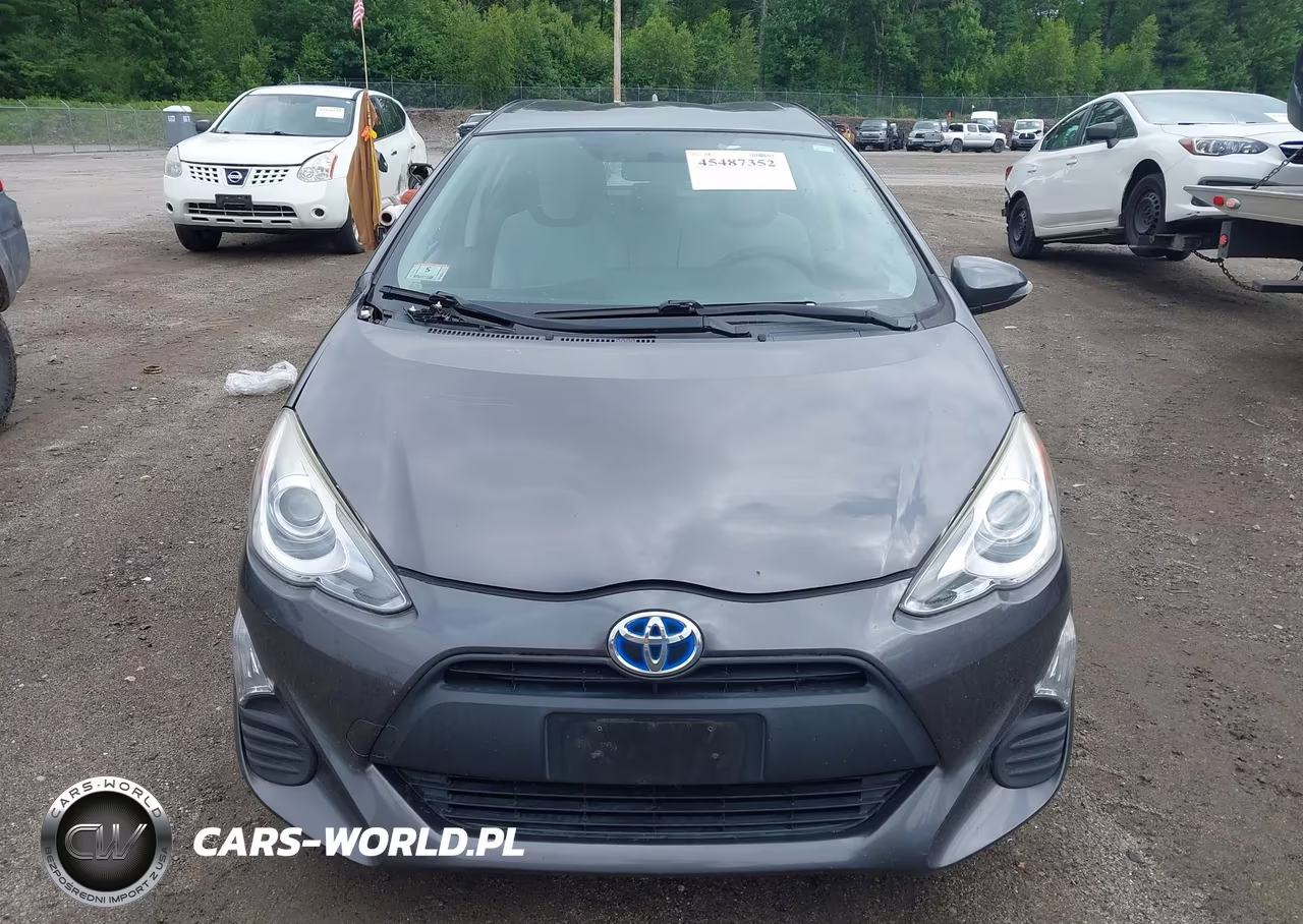 2016 Toyota Prius C One VIN:JTDKDTB36G1116717 - 13