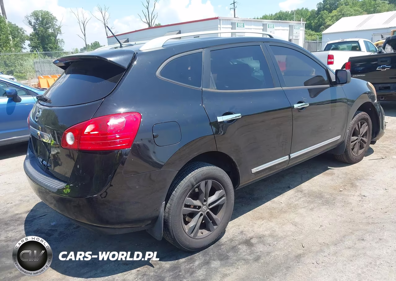 2015 Nissan Rogue Select S VIN:JN8AS5MV4FW766986 - 4