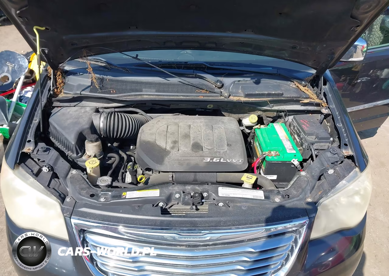 2011 Chrysler Town & Country Limited VIN:2A4RR6DG1BR667315 - 10