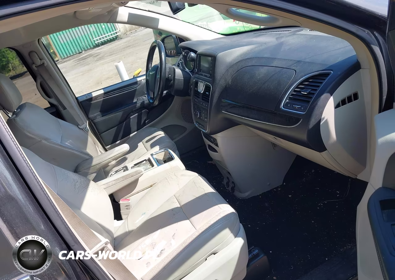2011 Chrysler Town & Country Limited VIN:2A4RR6DG1BR667315 - 5