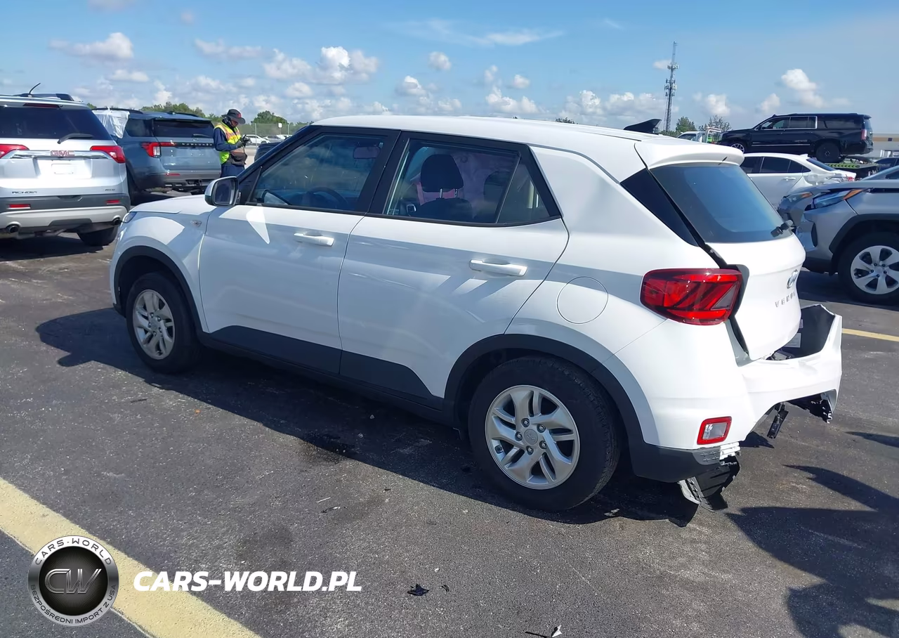 2022 Hyundai Venue Se VIN:KMHRB8A31NU160263 - 3