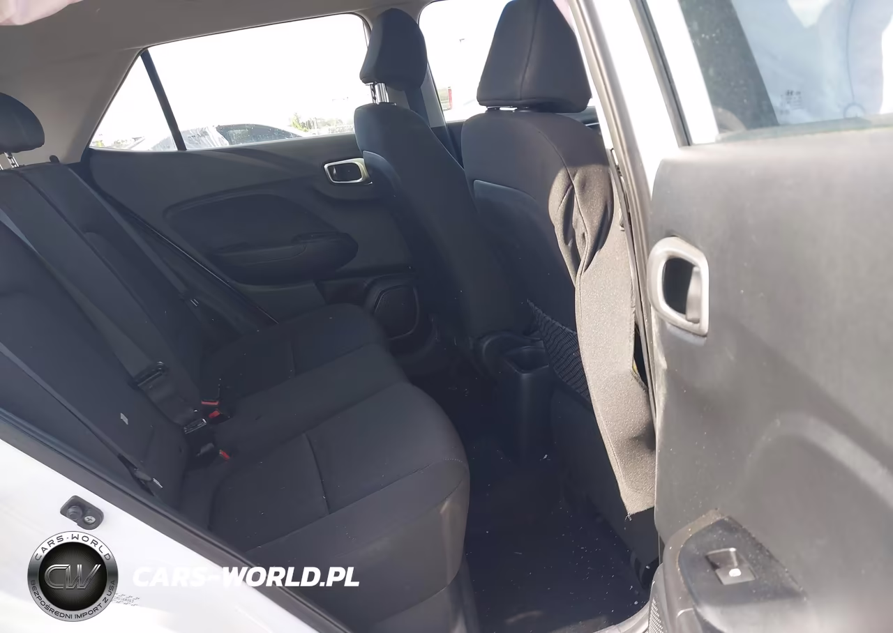 2022 Hyundai Venue Se VIN:KMHRB8A31NU160263 - 8