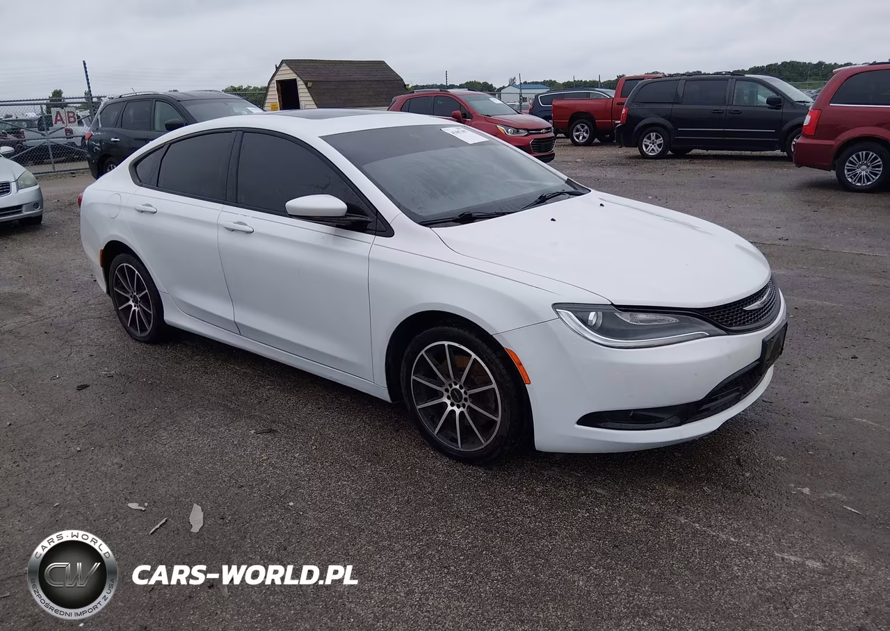 2015 Chrysler 200 S – zdjęcie 1 z 12