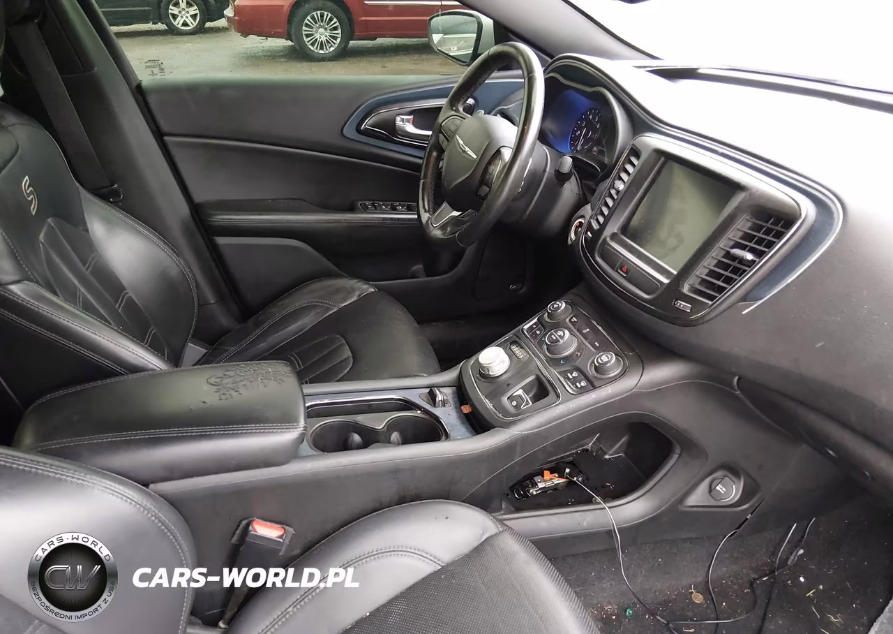 2015 Chrysler 200 S VIN:1C3CCCBG2FN673310 - 5