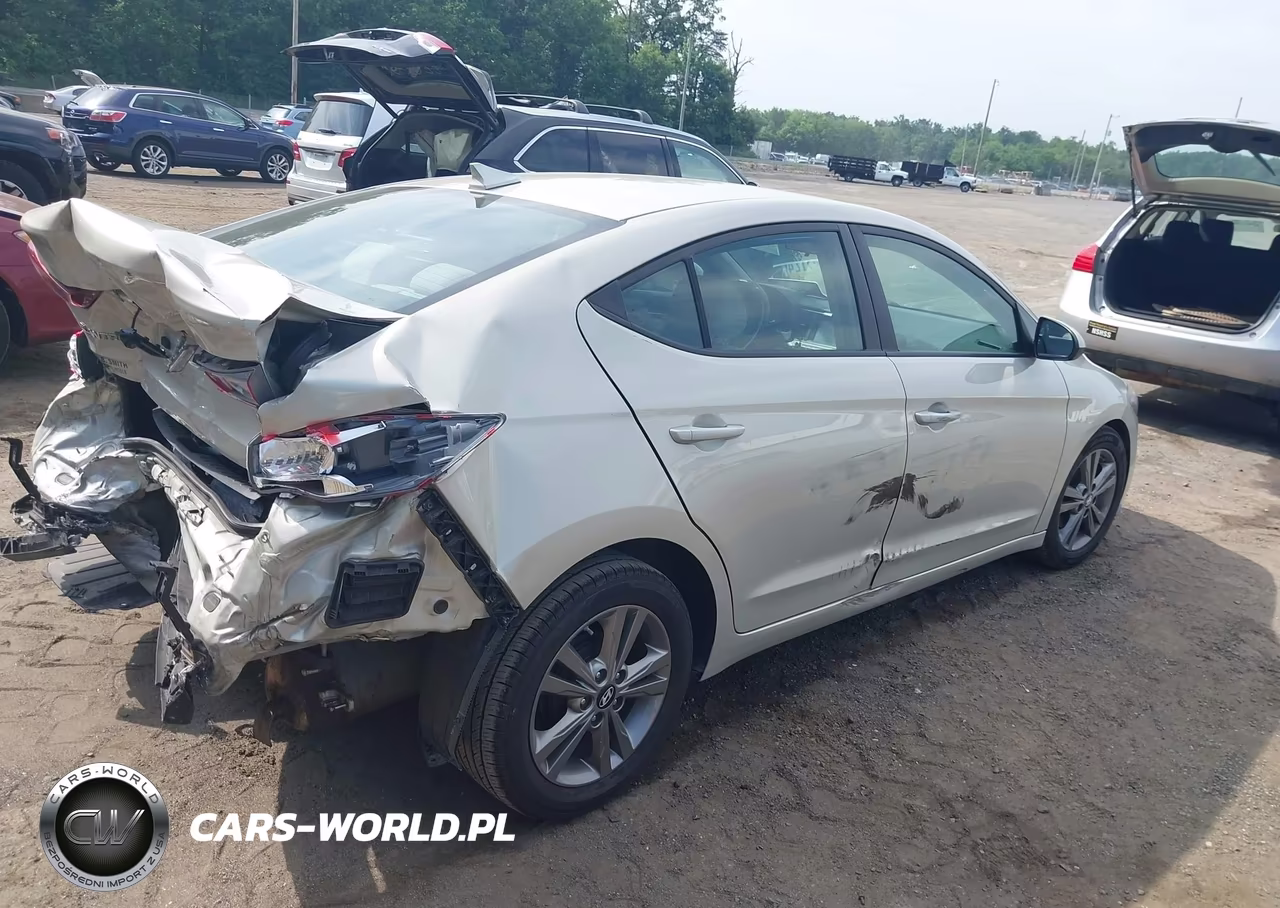 2017 Hyundai Elantra Se VIN:5NPD84LF3HH120763 - 4