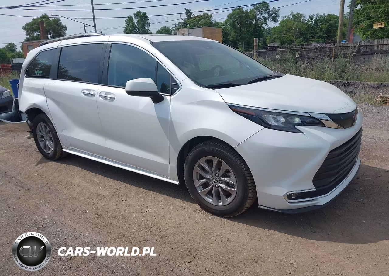2024 Toyota Sienna Xle – zdjęcie 1 z 17