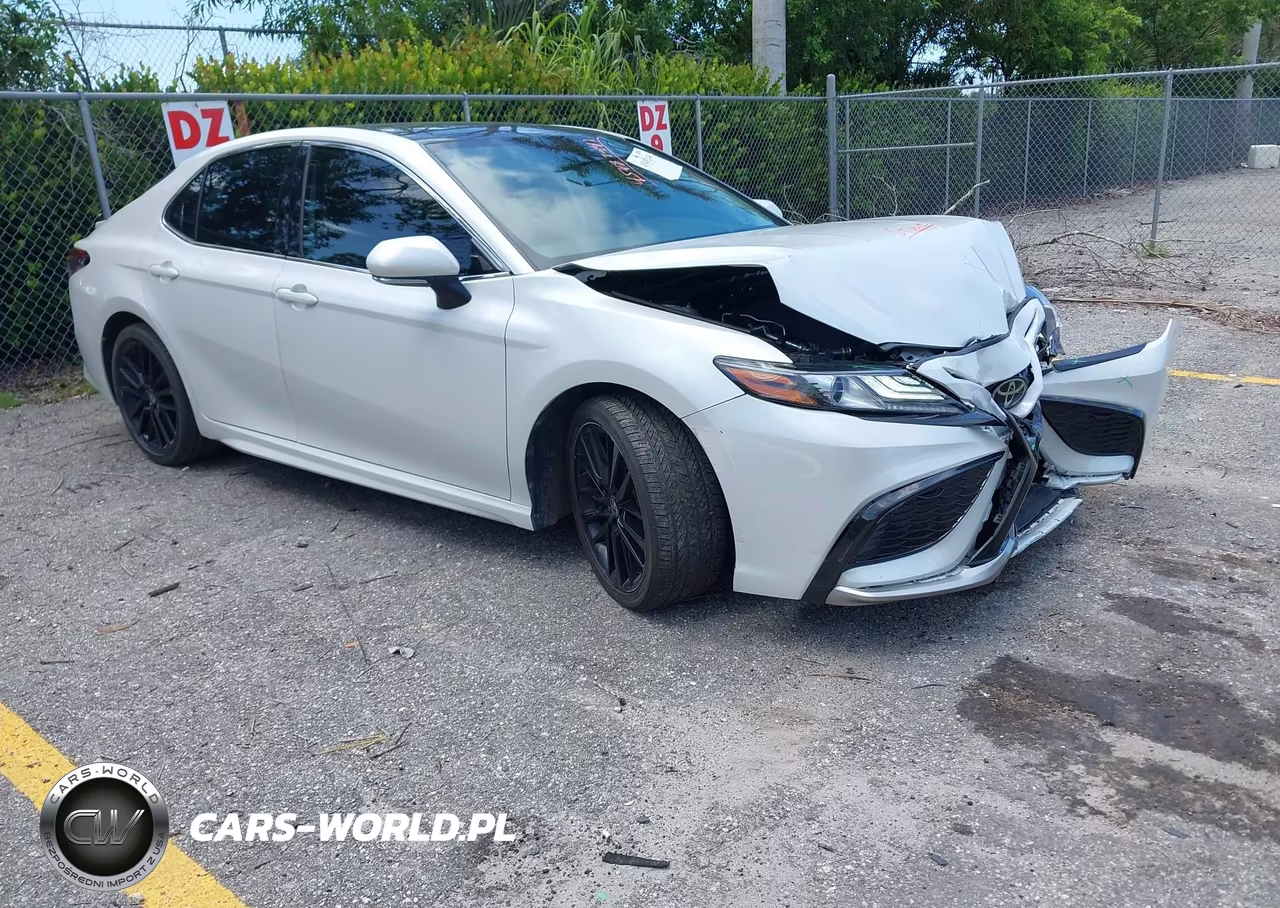 2024 Toyota Camry Xse V6 – zdjęcie 1 z 16