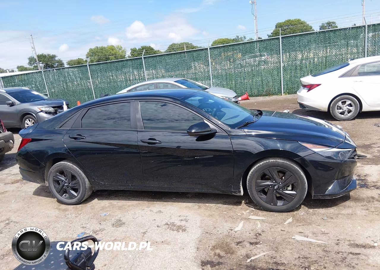 2021 Hyundai Elantra Sel VIN:KMHLM4AGXMU136652 - 13
