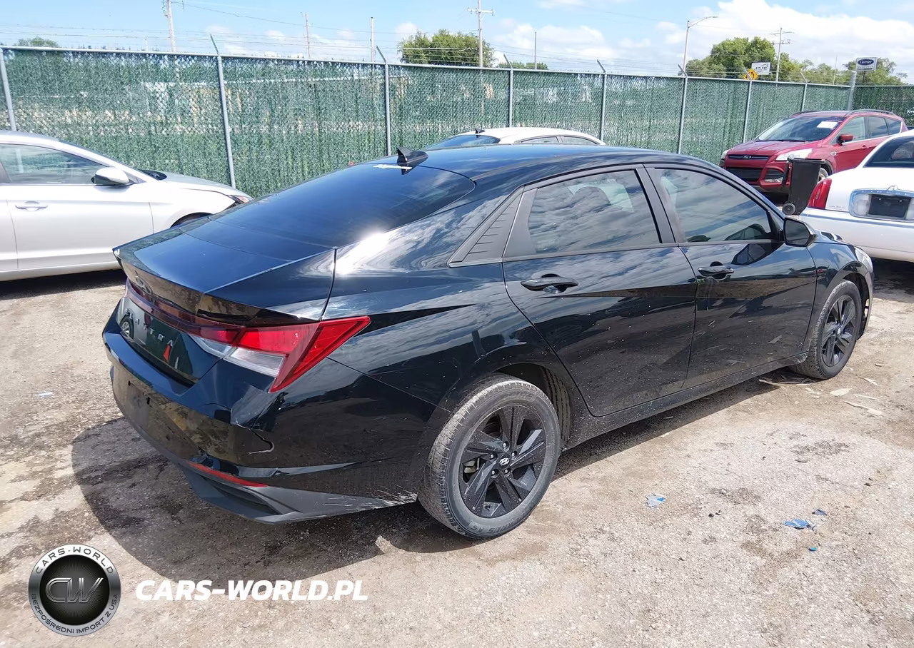 2021 Hyundai Elantra Sel VIN:KMHLM4AGXMU136652 - 4