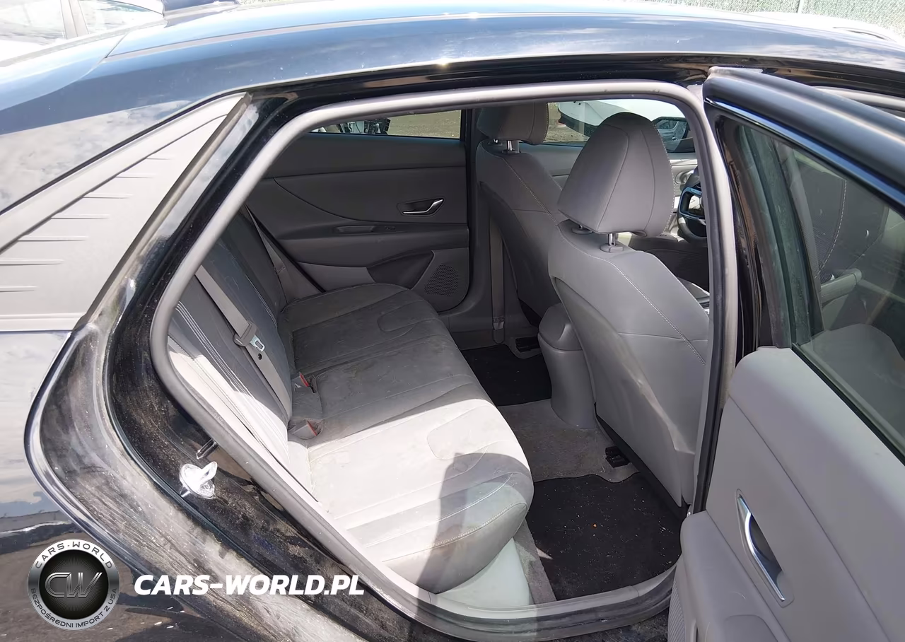 2021 Hyundai Elantra Sel VIN:KMHLM4AGXMU136652 - 8
