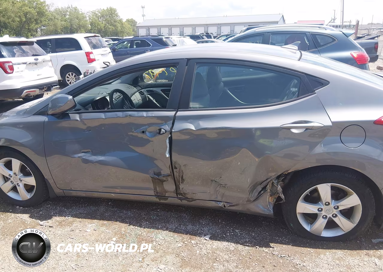 2013 Hyundai Elantra Gls VIN:5NPDH4AE9DH188117 - 14