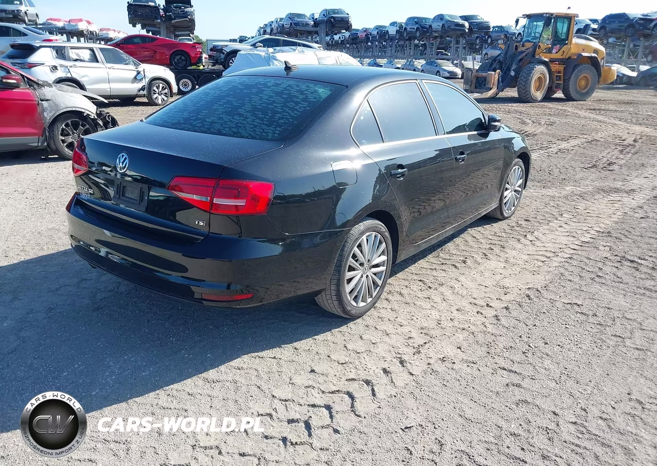 2015 Volkswagen Jetta 1.8T Se VIN:3VWD07AJ7FM238982 - 4