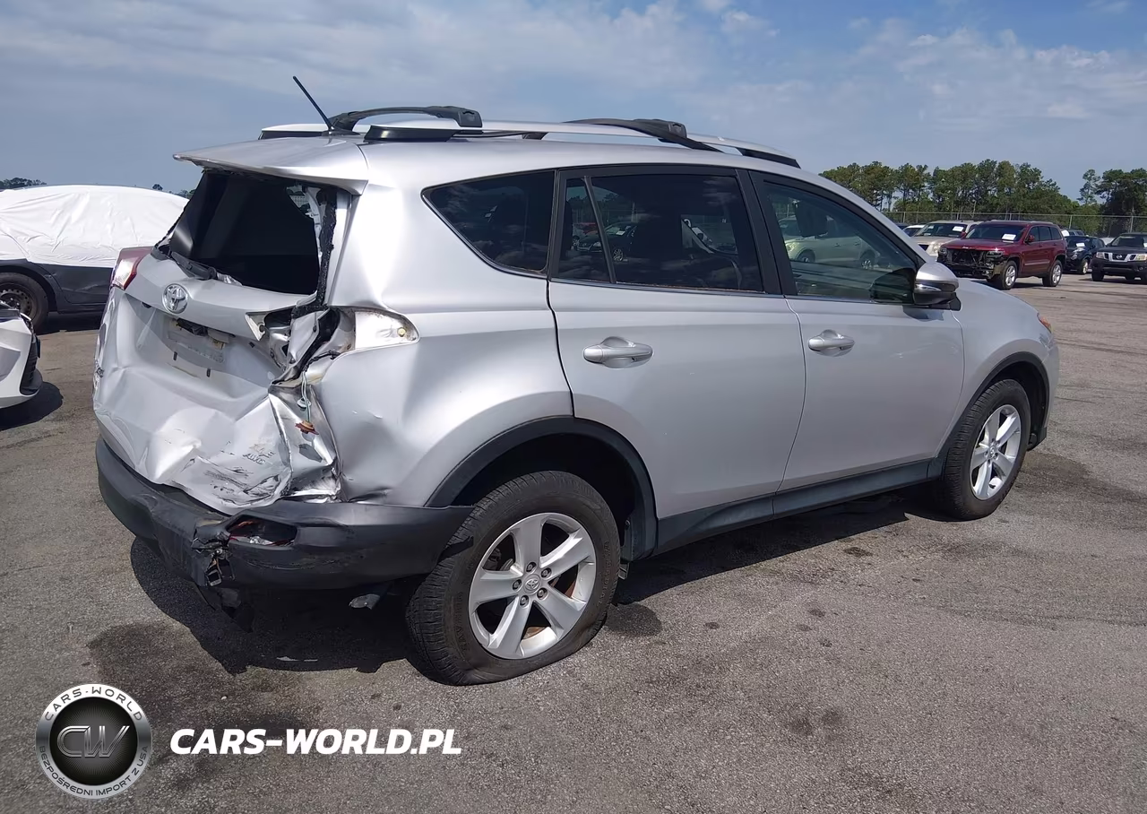 2014 Toyota Rav4 Xle VIN:JTMRFREV8EJ012817 - 4