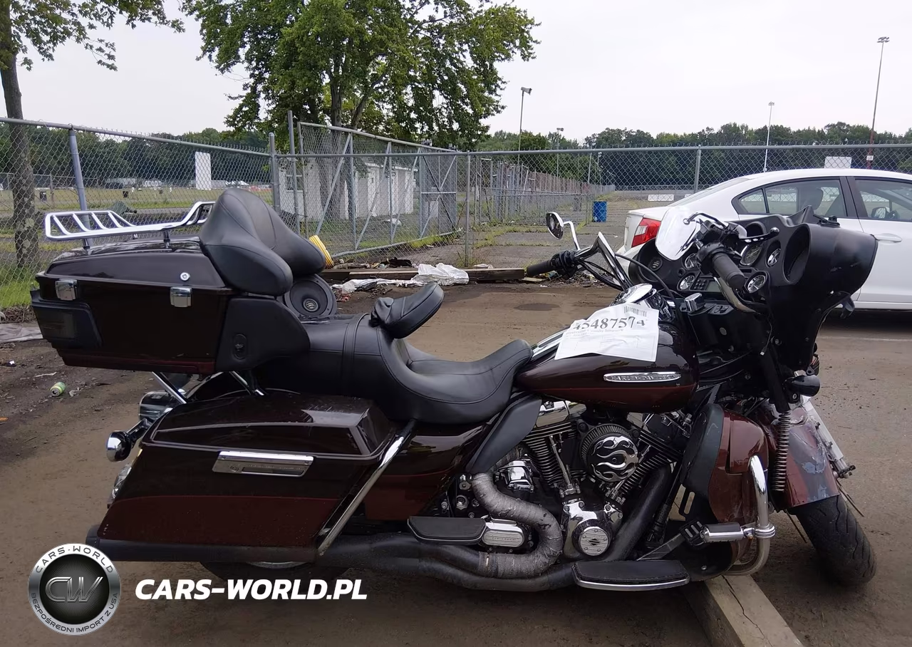 2011 Harley-Davidson Flhtk VIN:1HD1KEM10BB674024 - 11